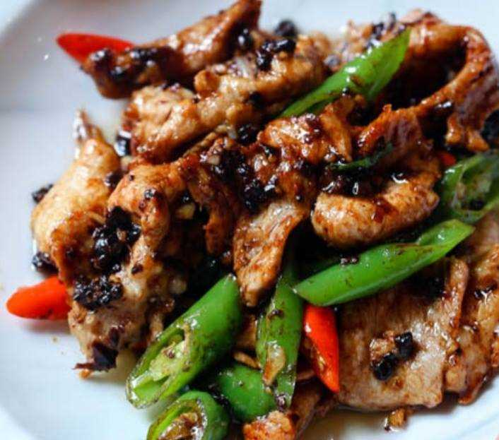 Pork in Black Bean Sauce 