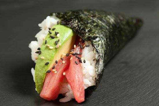 Maguro Temaki