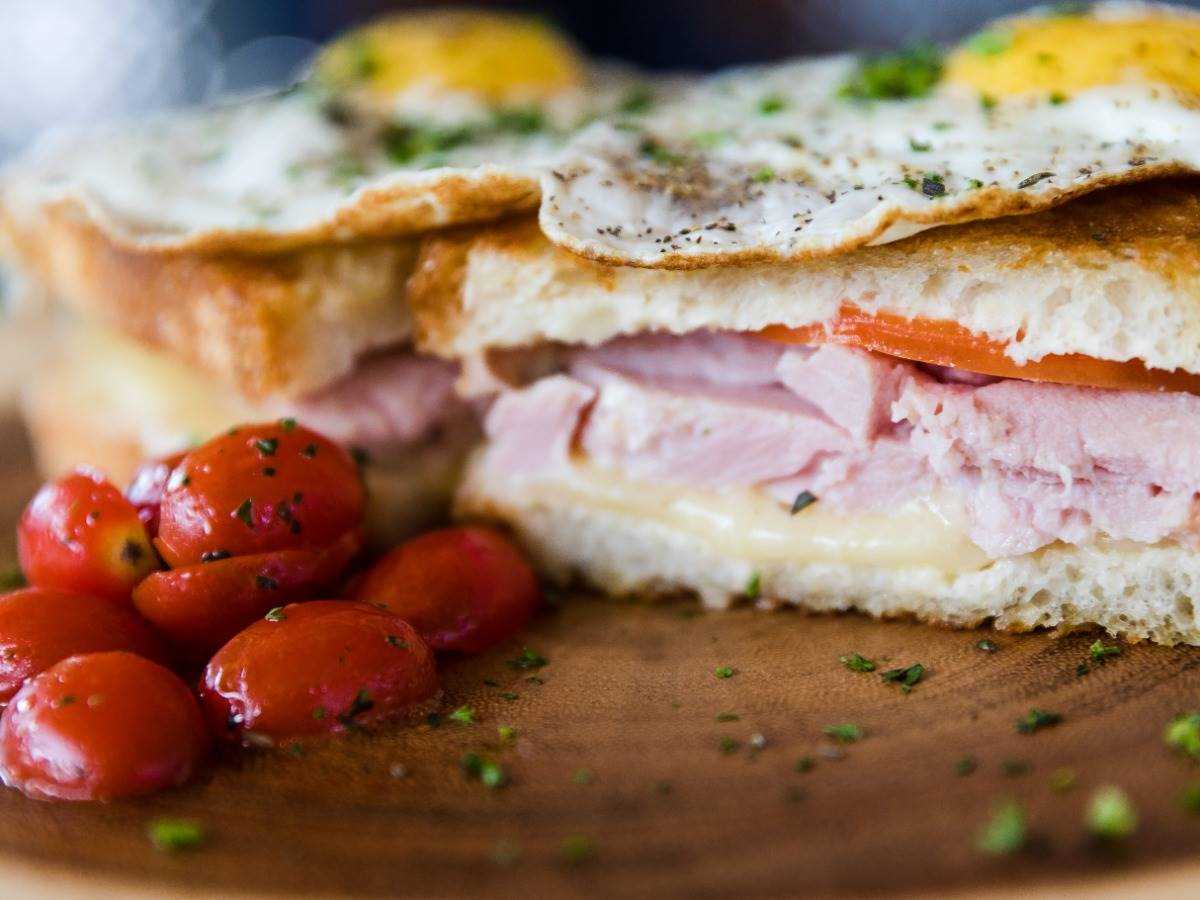 Breakfast Sandwich