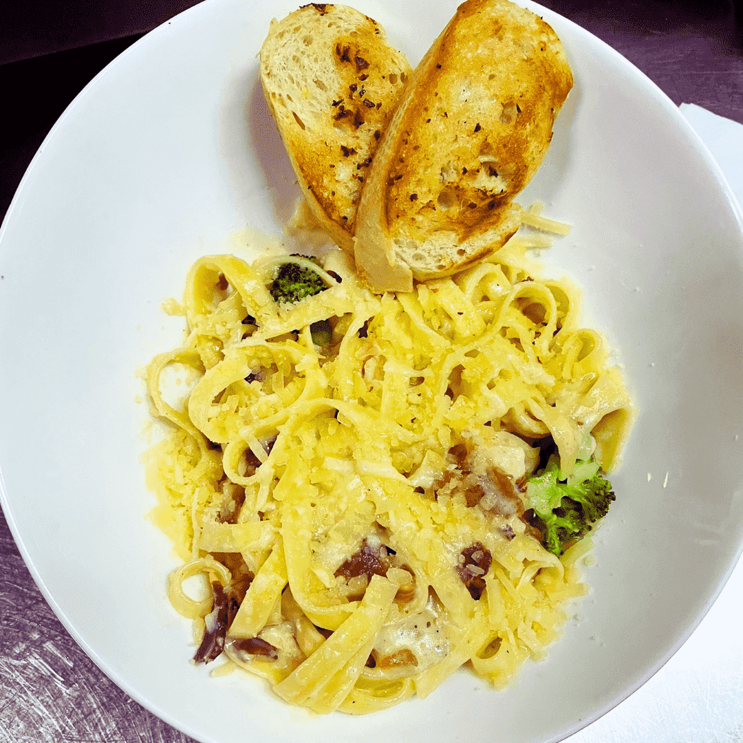 Fettuccini Alfredo