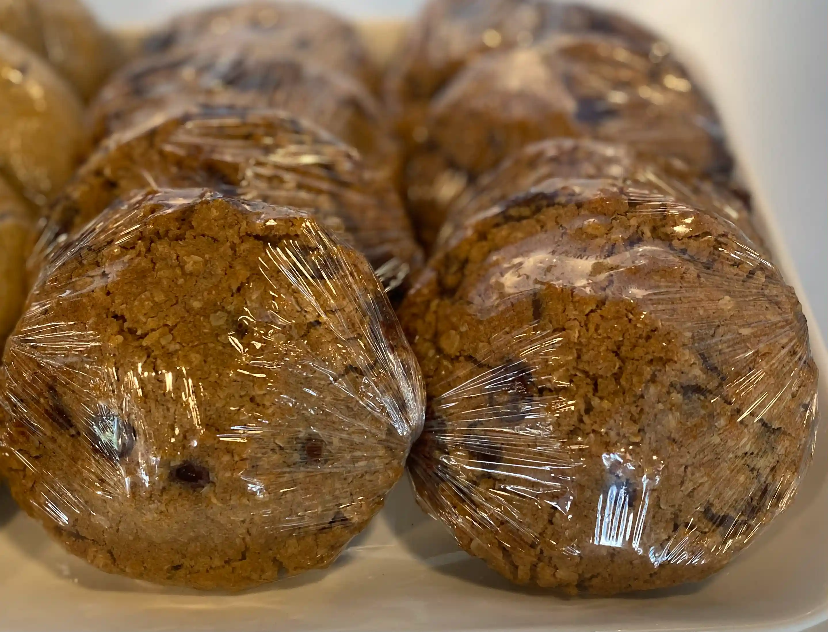 JUMBO OATMEAL CHOCO CHIP COOKIE