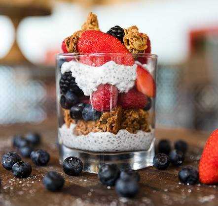 Mix fresh berries Parfait (Make to order)