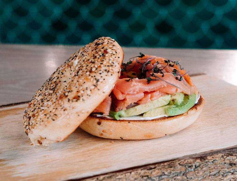 SMOKED SALMON & CREAM CHEESE BAGEL