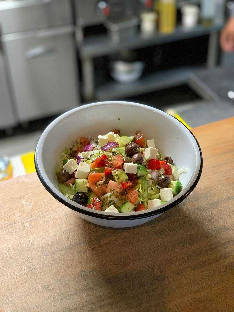 GREEK SALAD (V)