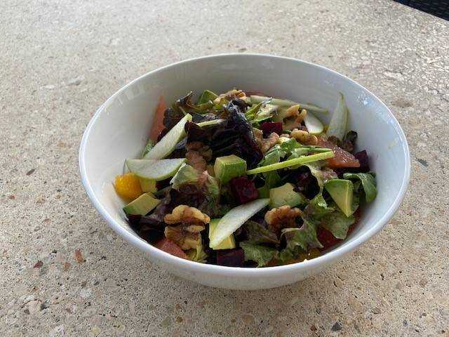Beet salad with arugula
