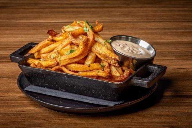 HOUSE-CUT FRIES